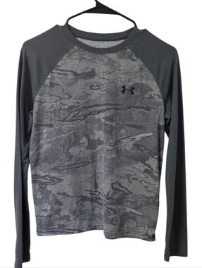Under Armour Boys Loose Fit Long Sleeve Shirt YLG